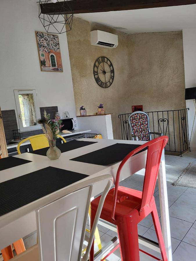 Appartement entier, 2 pièces dans le centre historique de Barjols in Barjols, Région de Brignoles