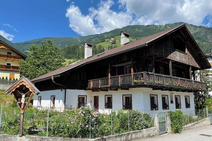 Ferienhaus für 12 Personen in Weitental