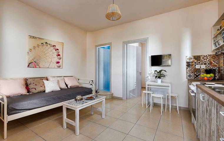 Appartamento intero, Cozy vintage style apartment /shared pool – Ru in Lygaria, Achlada