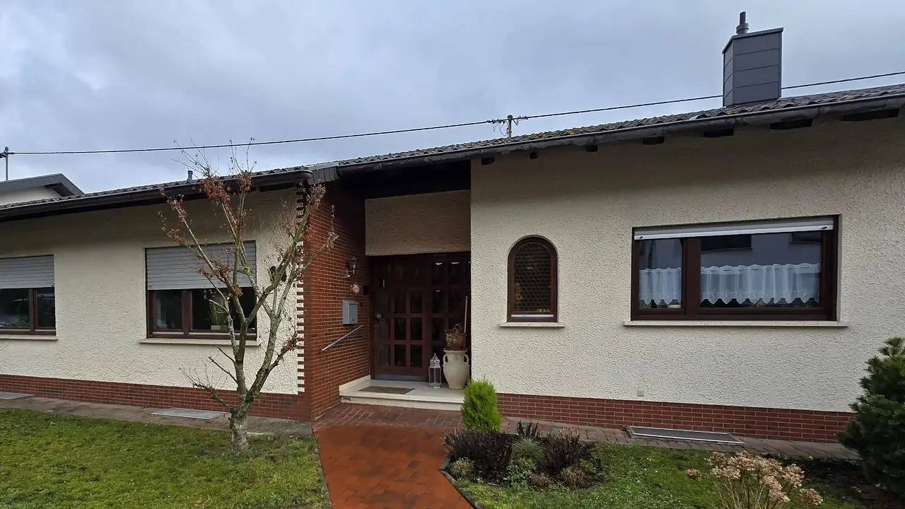 Ganze Ferienwohnung, Ferienwohnung für 2 Personen (110 m²) in Merzig in Merzig, Saar-Nahe-Bergland