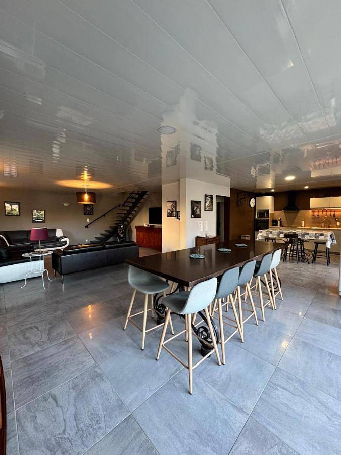 Location de vacances pour 10 personnes, avec vue ainsi que terrasse et jardin, animaux acceptés dans Dombasle-en-Argonne