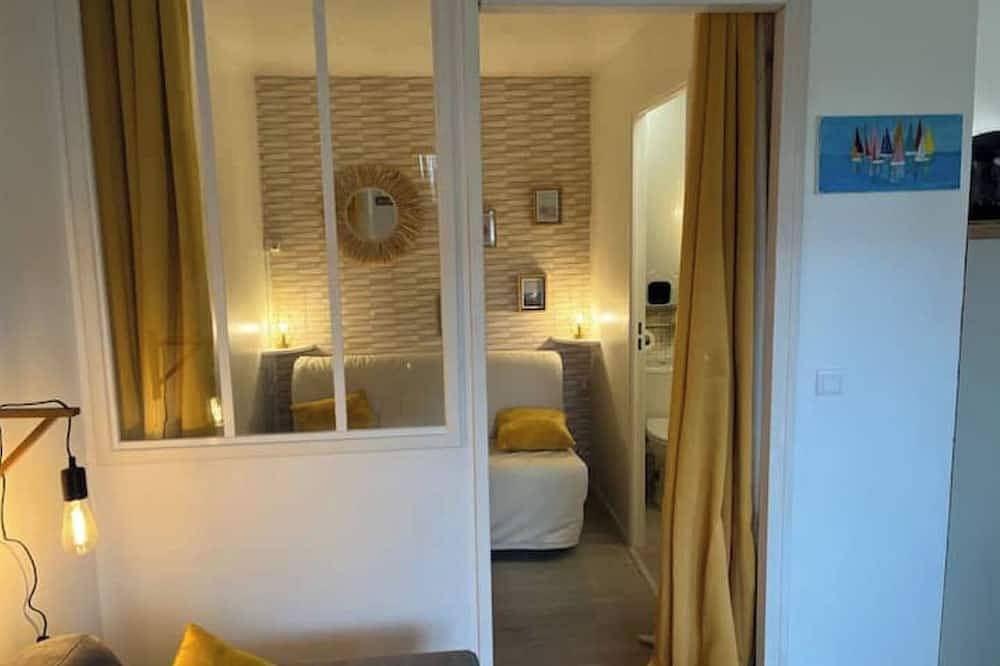 Entire apartment, Cosy studio near the sea in Merville-Franceville-Plage, Caen region