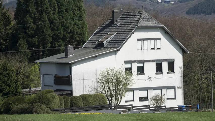Ferienwohnung für 3 Personen, mit Garten in Rengsdorf-Waldbreitbach - 2
