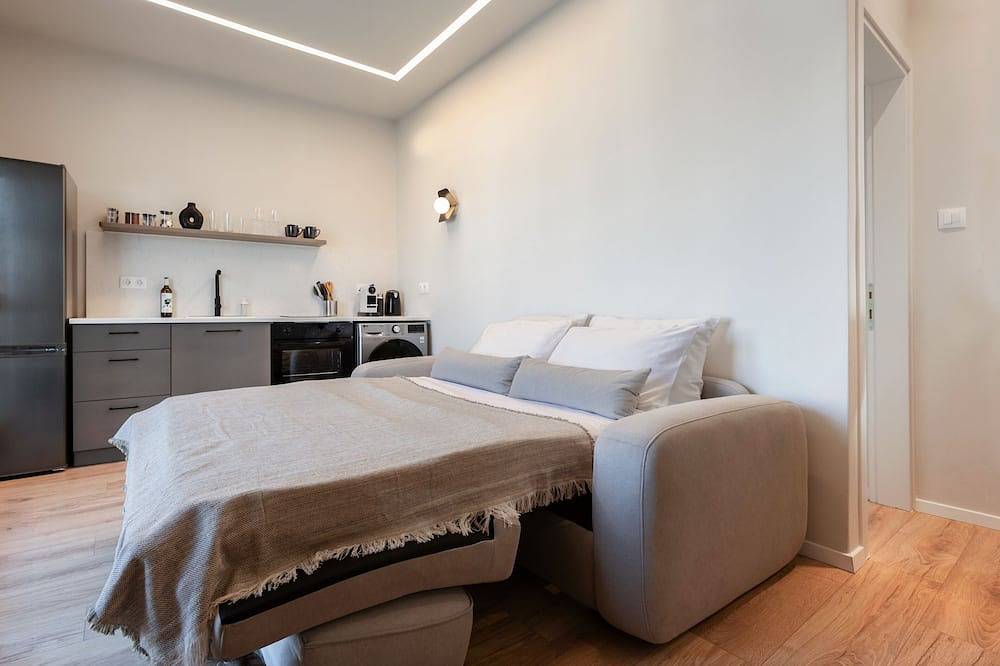 Entire apartment, Halia - Cozy 1-bedroom apartment in the center of Volos with view! in Volos, Magnisia