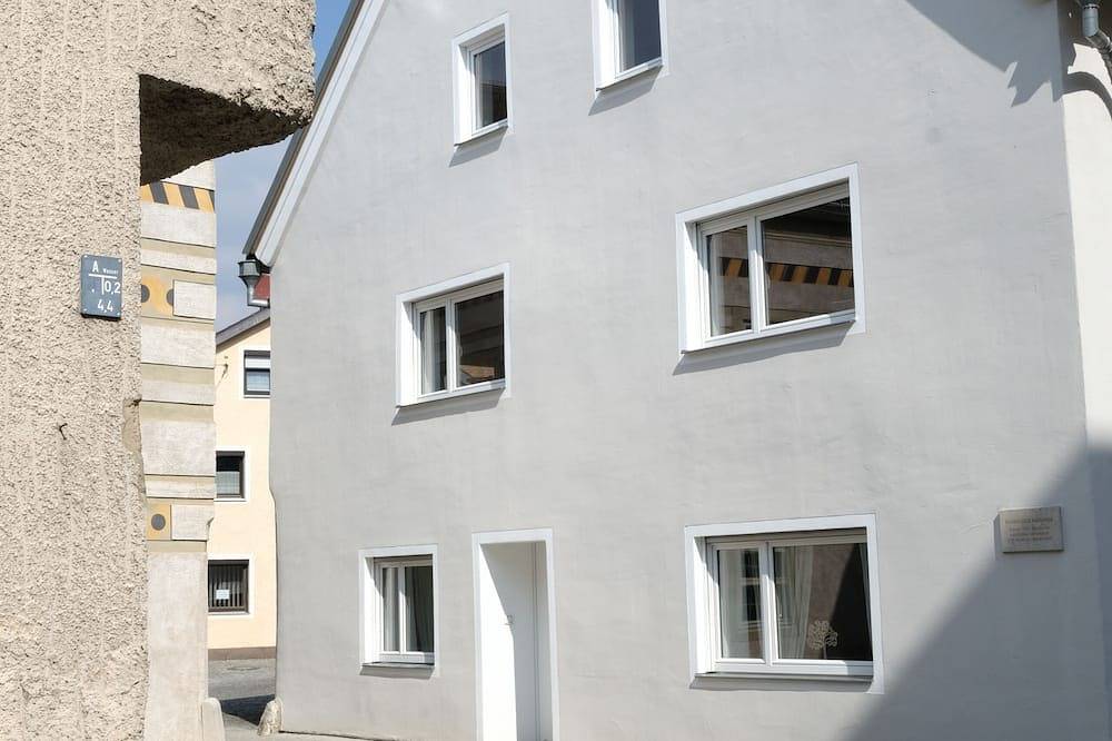 Ganze Wohnung, Gemütliche Ferienwohnung am Kloster im Zentrum von Dietfurt a.d.Altmühl in Dietfurt, Ostbayern