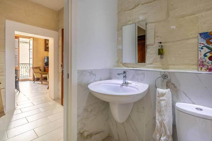 Maison d’hôte pour 2 personnes, avec terrasse ainsi que jardin et piscine à San Giljan - 2