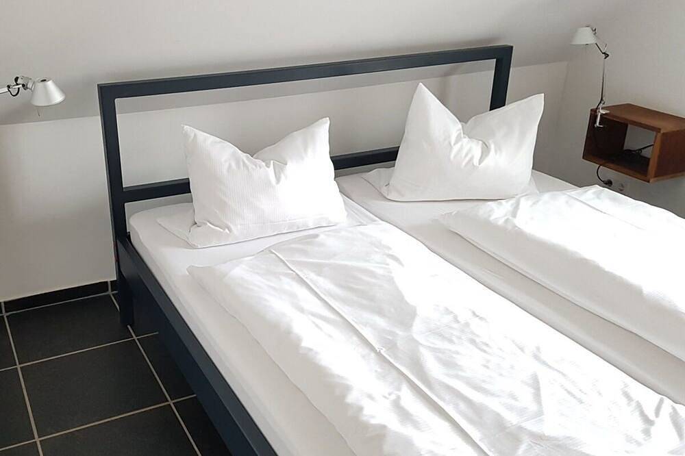 Ganze Wohnung, Ferienwohnung/App. für 2 Gäste mit 65m² in Zehna in Zehna, Mecklenburgische Seenplatte