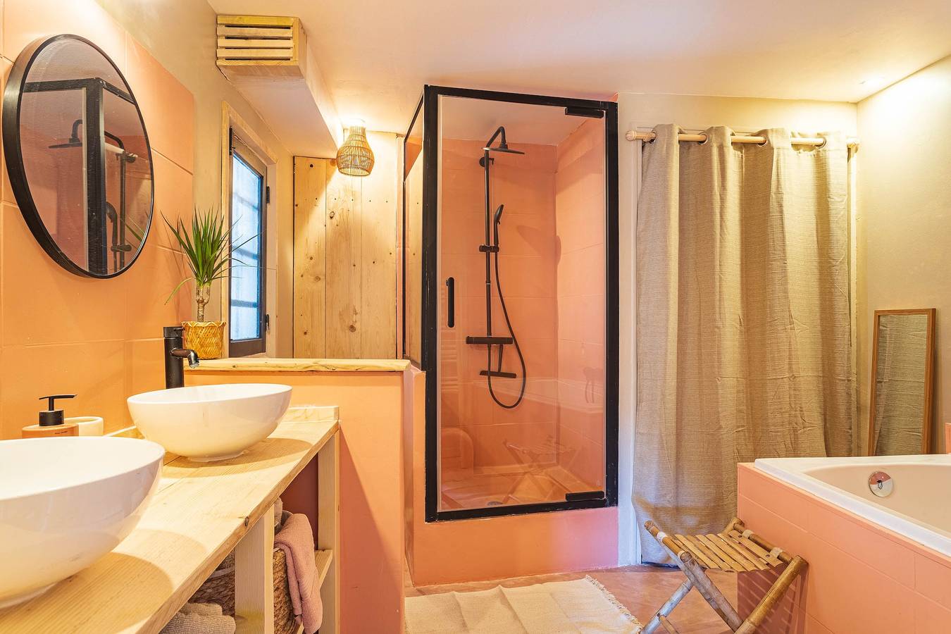 Appartement entier, L’Atelier du Levant - Centre-Ville Hyères in Hyeres, Parc national de Port-Cros