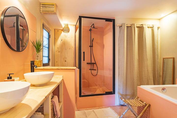Appartement entier, L’Atelier du Levant - Centre-Ville Hyères in Hyeres, Parc national de Port-Cros