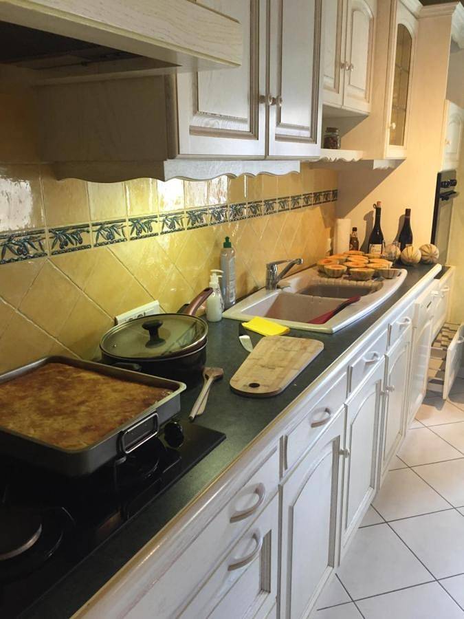 Location de vacances pour 10 personnes, avec vue ainsi que jardin et piscine dans Combrand - 2