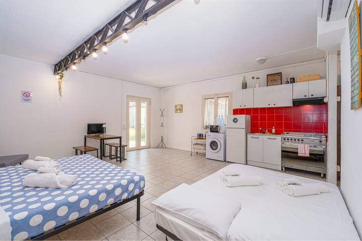 Agriturismo per 5 persone, con Giardino a Lucca