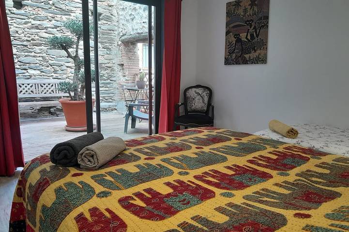 Location de vacances pour 6 personnes, avec terrasse à Rigarda - 2