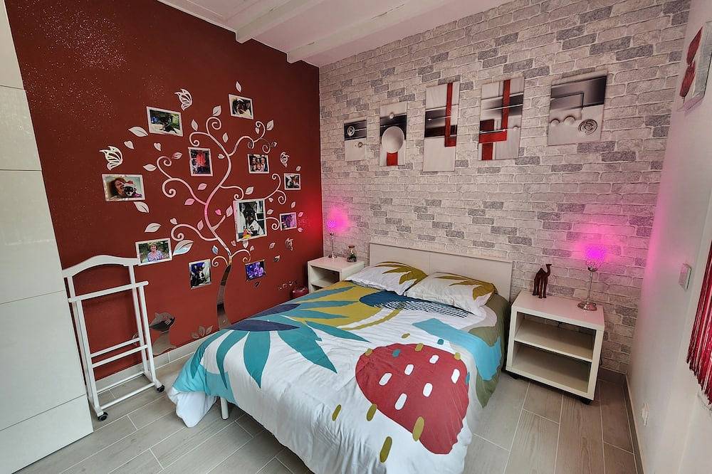 3-bedroom house surrounded by a garden near Paris and Disney in Pontault-Combault, Seine-et-Marne