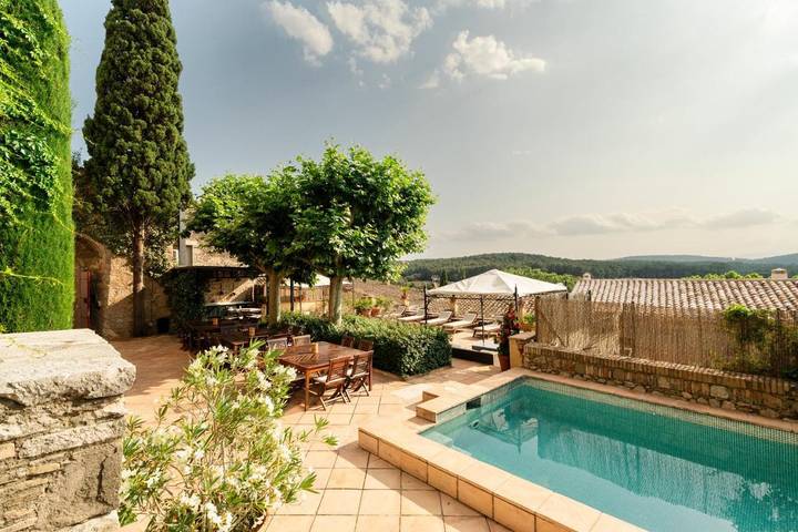 Location de vacances pour 28 personnes, avec piscine ainsi que vue et terrasse, animaux acceptés à Sant Mori - 4