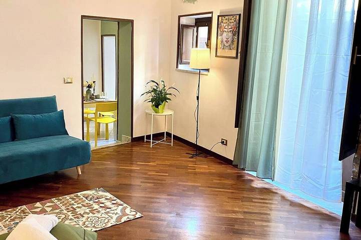 Cozy apartment in the heart of the city center in Castellammare (Palermo), Palermo