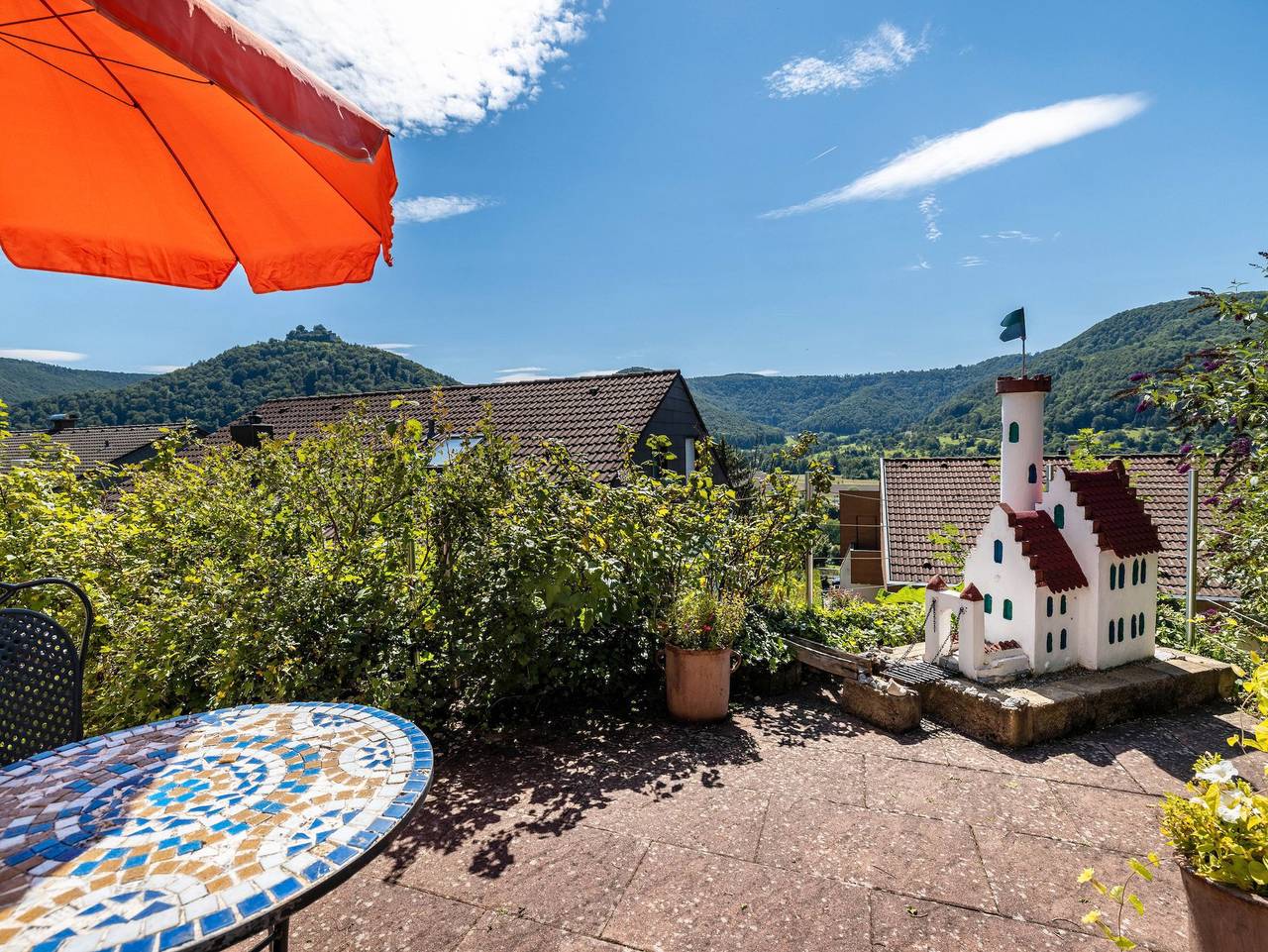 Ganze Ferienwohnung, Haus Eisele - Fewo1 in Bad Urach, Albsteig Etappe 9