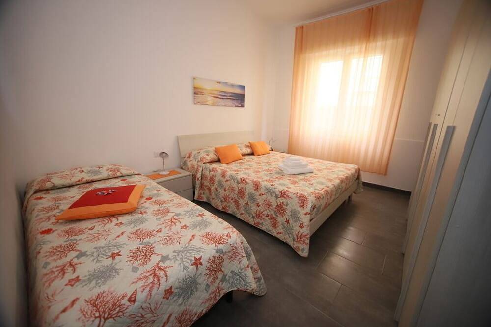 Appartement entier, Charmant appartement moderne de trois pièces, neuf, proche mer, climatisation in Cavallino Matto, Castagneto Carducci