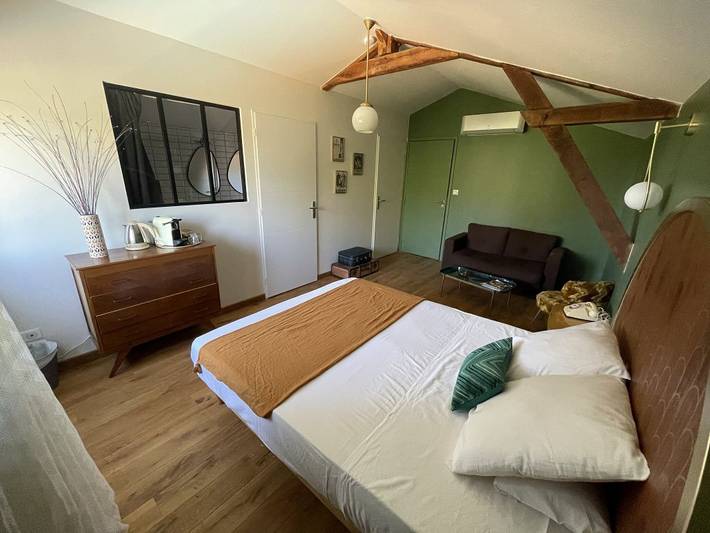 Chambre d’hôte pour 3 personnes, avec piscine et jardin, animaux acceptés dans le Lot - 2