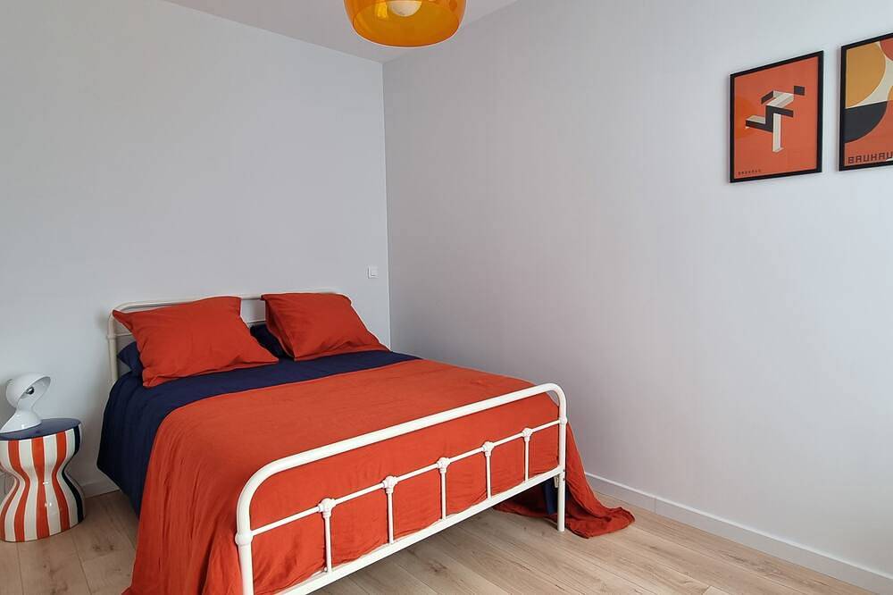 75 m² house with garden - classified 3*. in Rochefort, Rochefort region