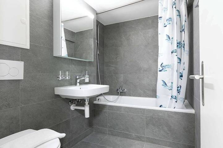 Ganze Wohnung, Book2stay 1.5-Zi Apartment #3 Hirschberg bis 2 Personen in St. Gallen, Zürich Voralpen