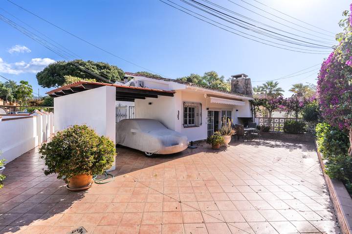 Ferienhaus für 4 Personen, mit Terrasse und Garten in Marbella - 2
