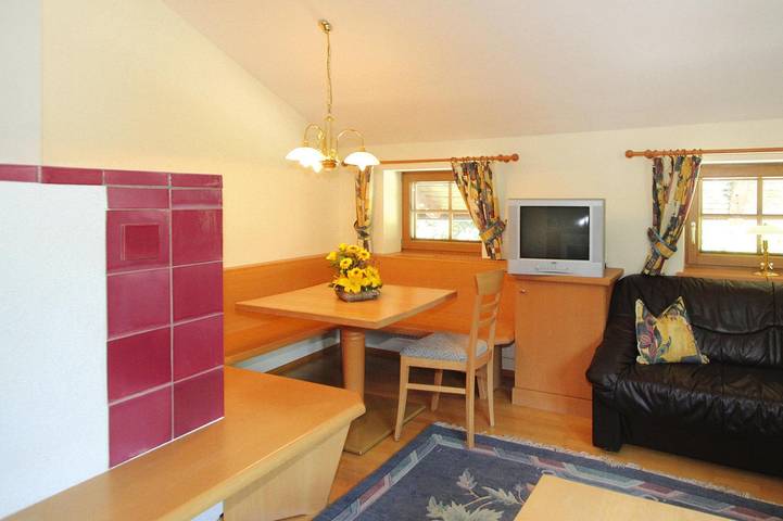 Ferienwohnung für 12 Personen, mit Terrasse und Sauna im Brixental - 4