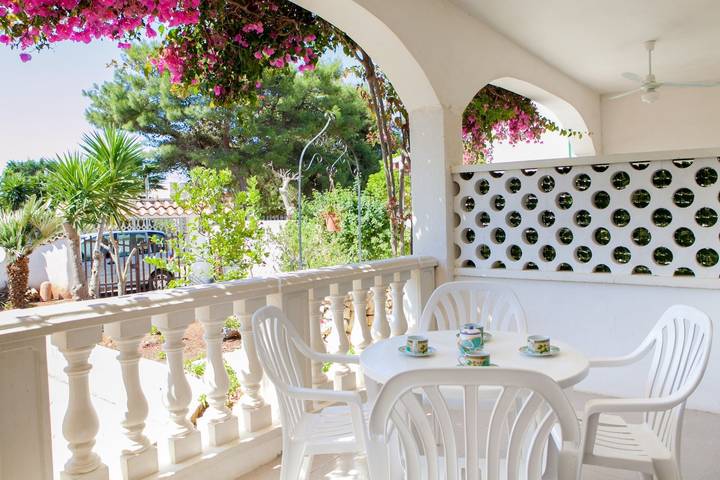 Location de vacances pour 6 personnes, avec jardin à Torre Lapillo - 2