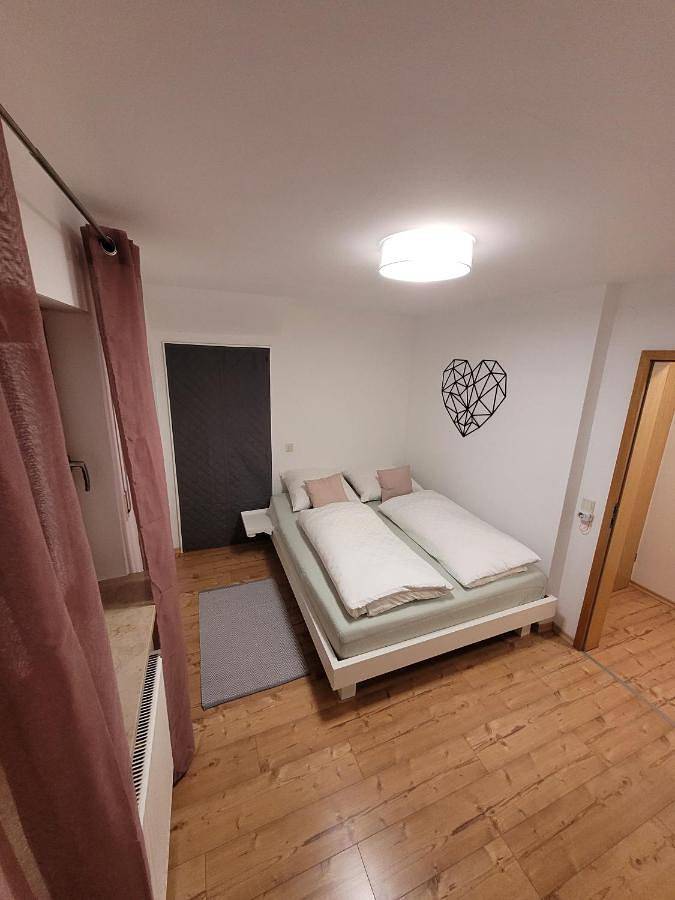 Ferienwohnung für 3 Personen, mit Ausblick in Rödental - 4