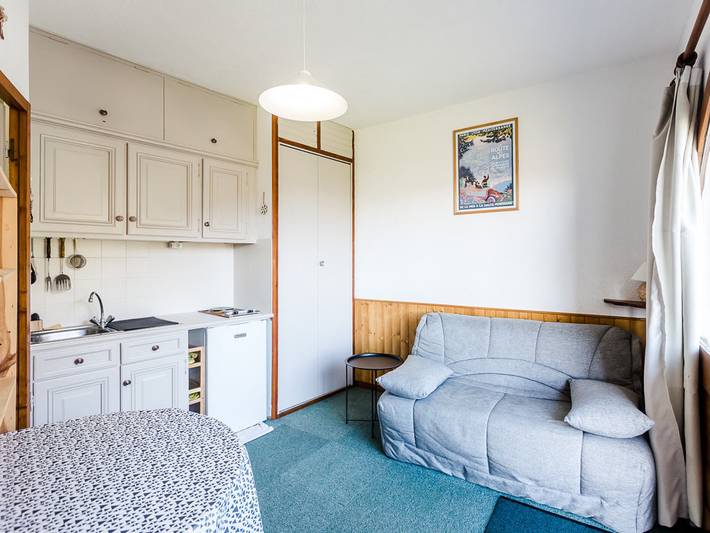 Estudio entero, **Estudio acogedor en Montchavin La Plagne, cerca de pistas y comercios, con terraza y todas las comodidades** in Bellentre, La Plagne-Tarentaise