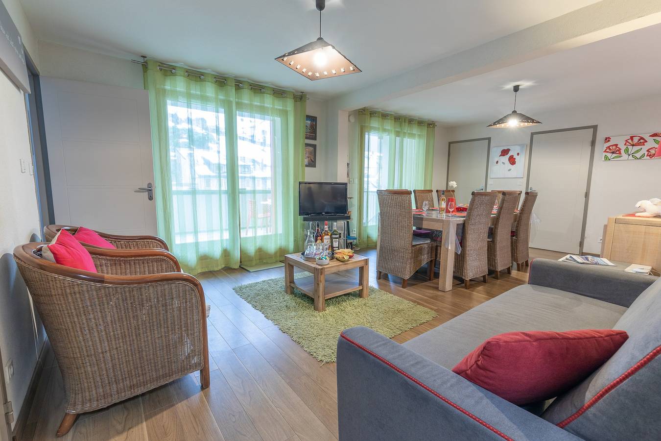 Appartement entier, Appartement "Le Bois De Marie" avec vue sur les montagnes, terrasse privée et Wi-Fi in Sers, Parc national des Pyrénées