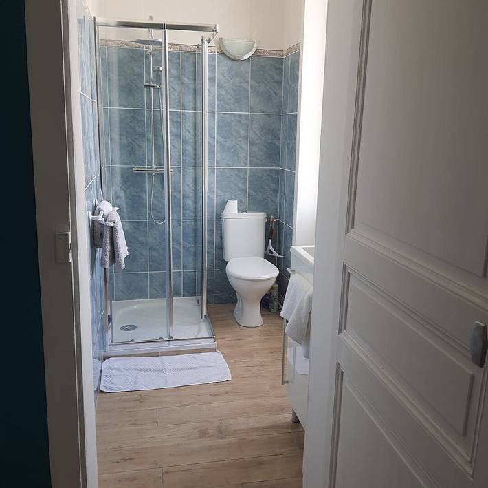 Chambre d’hôte pour 4 personnes, avec piscine ainsi que jardin et vue sur le lac dans les Deux-Sèvres - 4