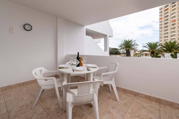 Gîte pour 2 personnes, avec balcon/terrasse et piscine à Los Cristianos - 2