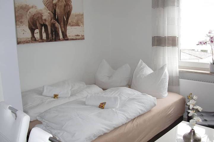 Appartement entier, Moderne helle Ferienwohnung in Heilbronn/Sontheim in Heilbronn, Kurpfalz