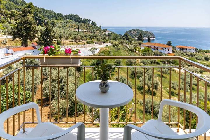 Ganze Wohnung, Skopelos Seaview Suite - Athena Summer Nest in Stafilos, Sporaden