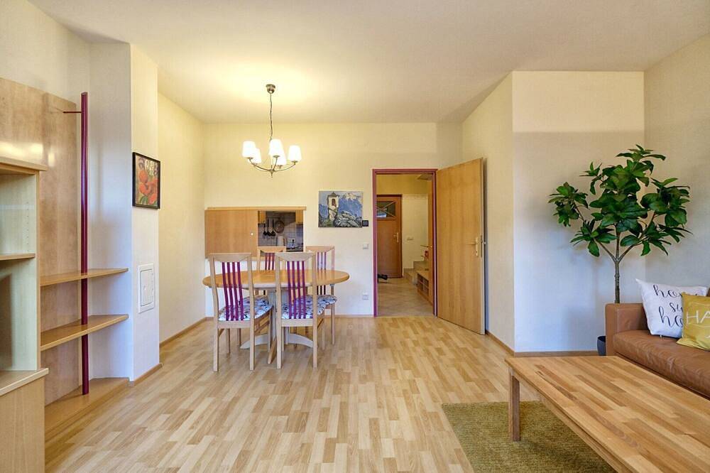 Das Burgennest 6, Parkplatz, Garten, Bademantelgang, Therme Lutzmannsburg in Lutzmannsburg, Mittelburgenland