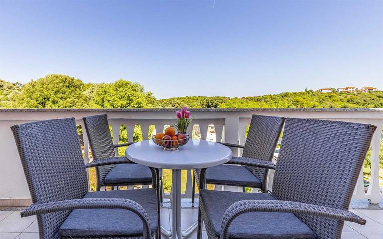 Apartament wakacyjny dla 4 osób, z Balkon i Basen w Banjole