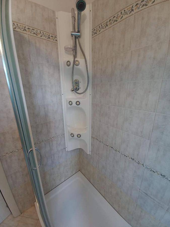 Double Room with Private Bathroom in Giulianova, Giulianova (Commune)