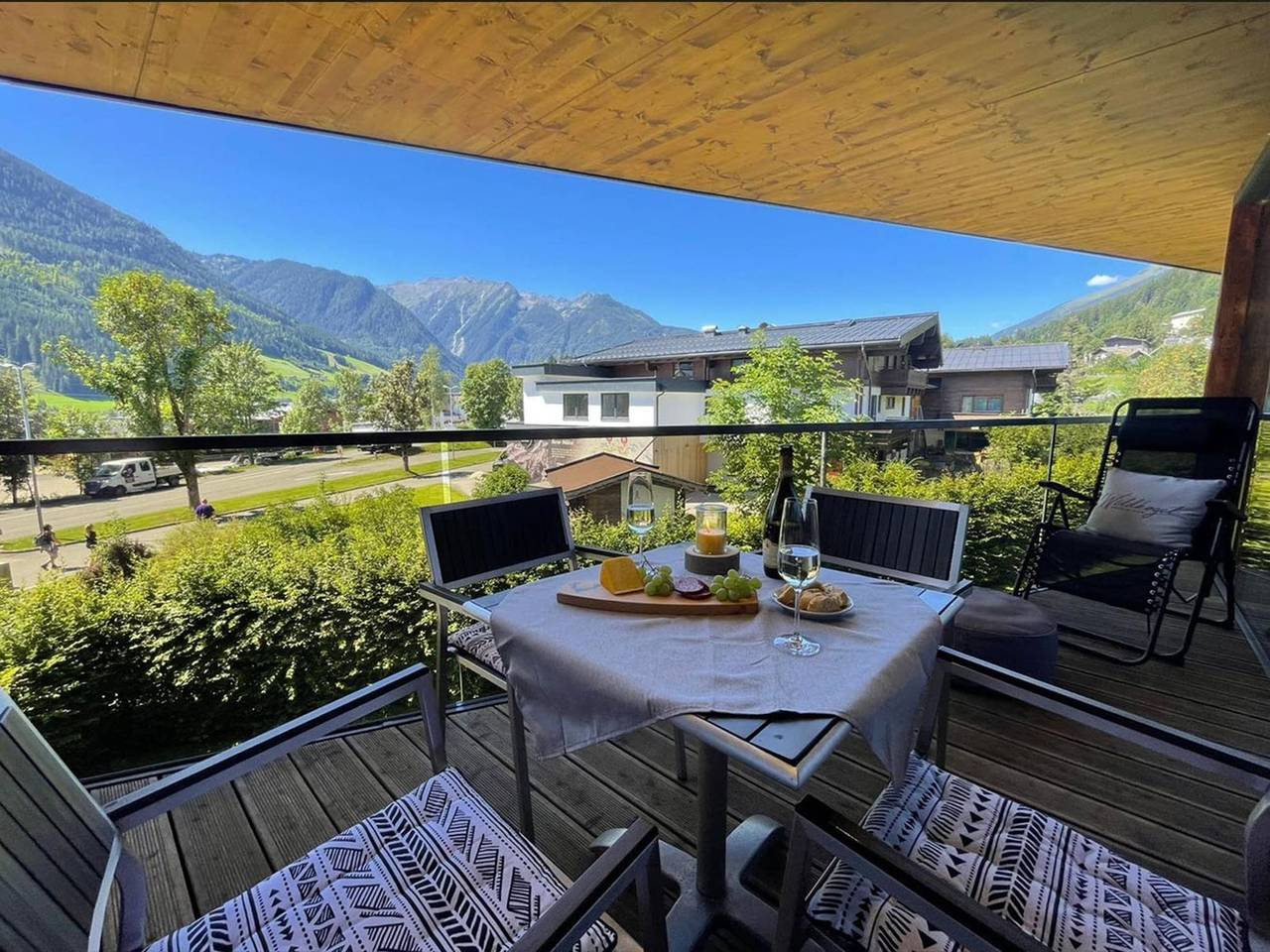 Ganze Wohnung, Moderne Wohnung mit Balkon und Zugang zur Sauna in Neukirchen am Großvenediger, Pinzgau