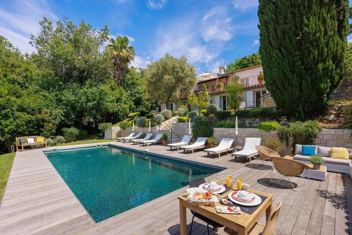 Maison d’hôte pour 2 personnes, avec terrasse et jardin ainsi que vue et piscine à Saint-Paul-de-Vence - 2