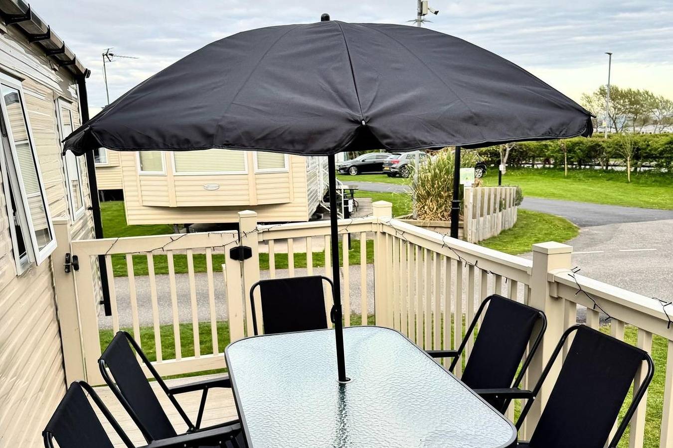 3 Bed Caravan - Sleeps 6 - Pets - 5 min to Beach in Towyn, Conwy und Umgebung