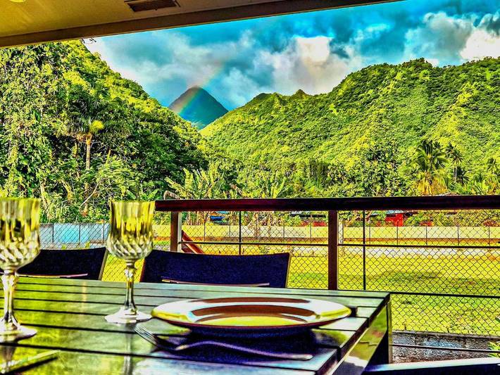 Gîte pour 6 personnes, avec vue et jardin dans Teahupo'o - 2