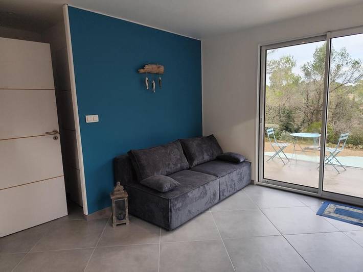 Location de vacances pour 4 personnes, avec terrasse et piscine à La Verdière - 3