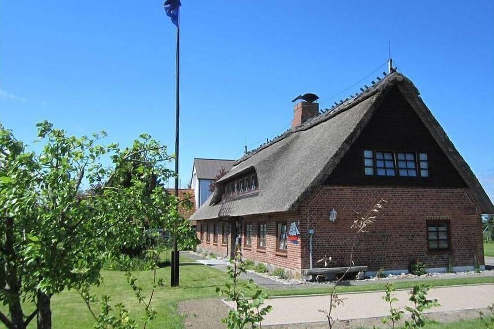 Godewind Komfortable Ferienresidenz in Geltinger Birk, Nieby