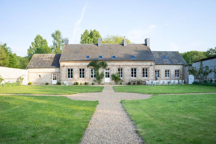 Gîte pour 15 personnes, avec Jardin et Sauna