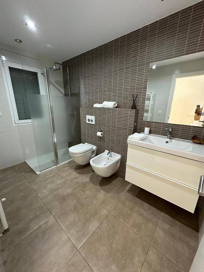 Villa pour 10 personnes, avec terrasse ainsi que piscine et vue à Alicante