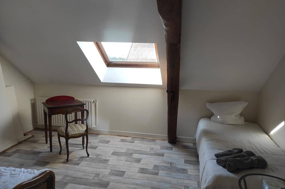 Maison autonome avec terrasse privative dans une ferme-moulin in Brienon-sur-Armançon, Région d'Auxerre