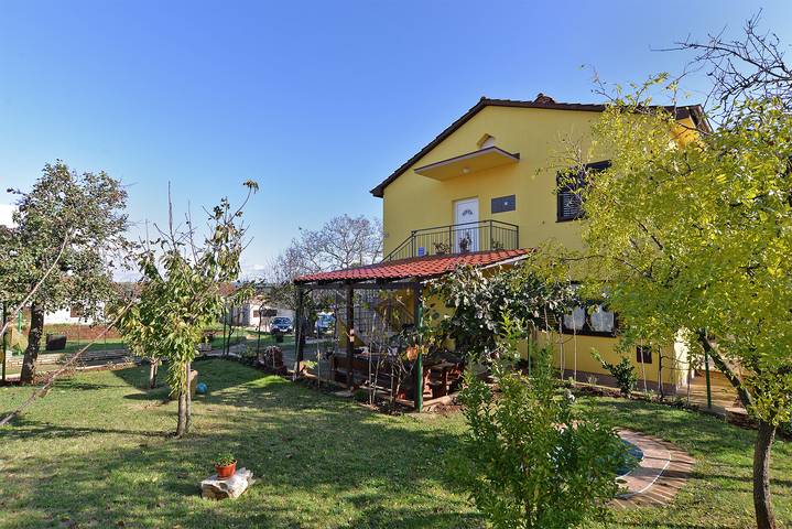 Ferienwohnung für 6 Personen, mit Balkon in Pula