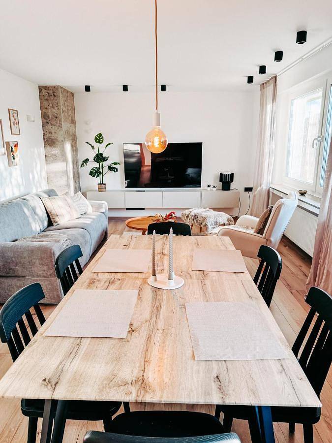 Ferienwohnung für 5 Personen, mit Seeblick und Ausblick sowie Sauna und Terrasse, mit Haustier in Niedersfeld - 2