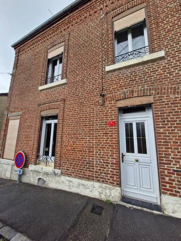 Location de vacances pour 3 personnes, avec vue et jardin à Fourmies