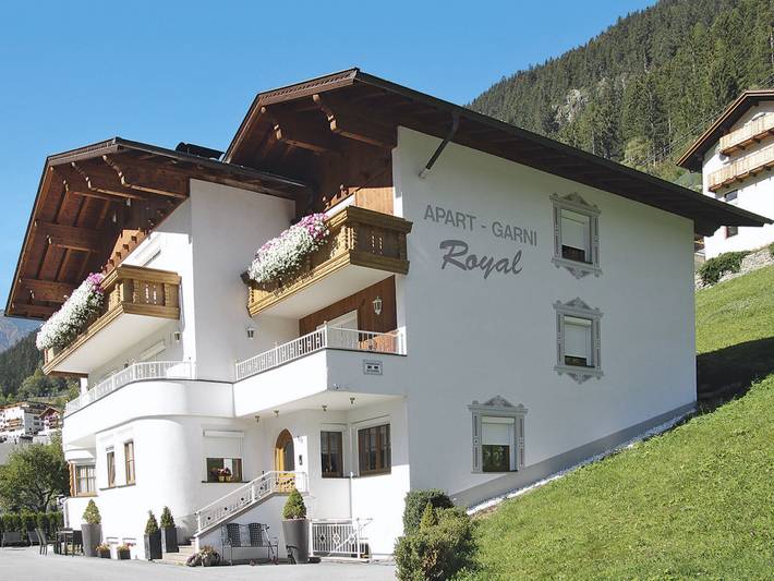 Ferienwohnung für 6 Personen, mit Garten und Balkon in Kappl